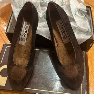 Genuine suede leather low heels pumps with mink embellishment. Japan Size 24